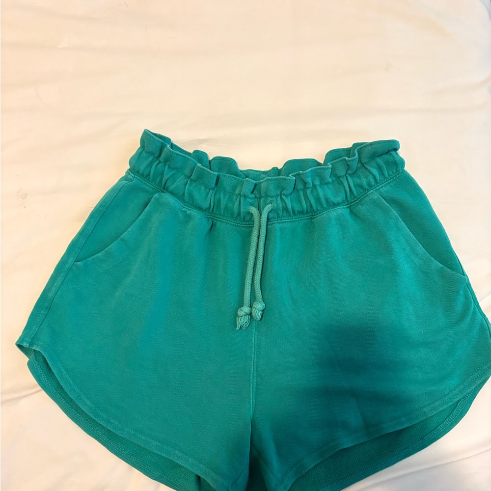 Universal Thread Green Athletic Shorts with Elastic Waistband
